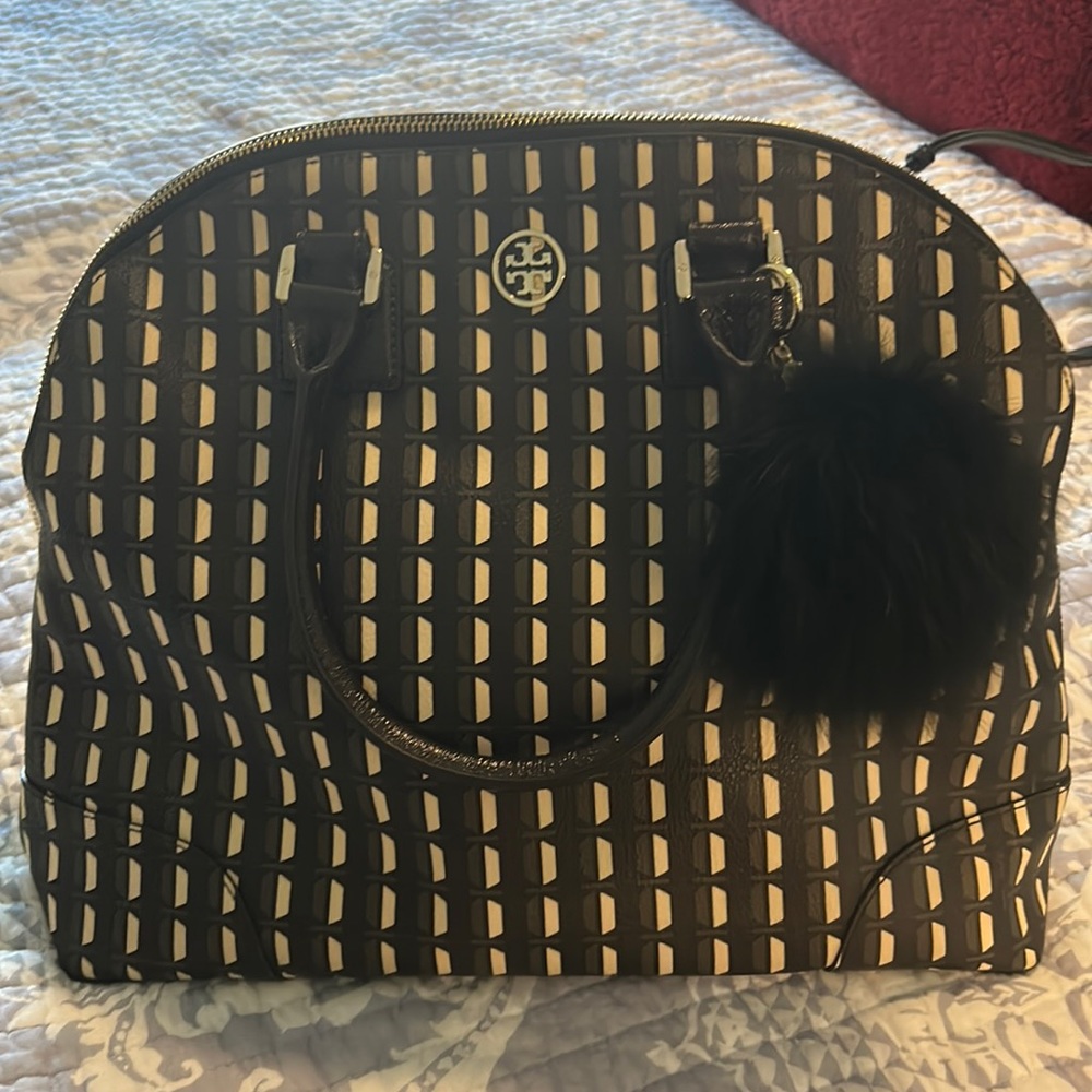 Tory Burch black and gold purse unused